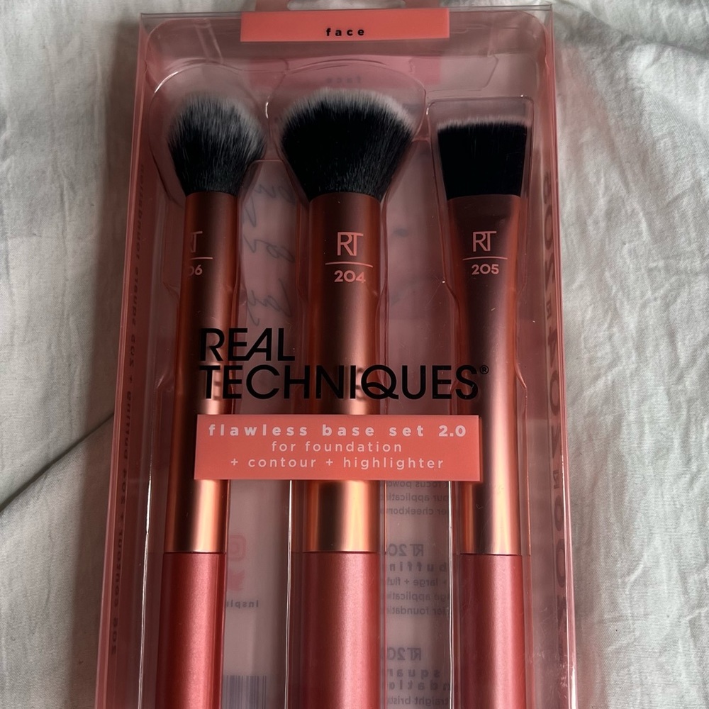 Real Techniques Flawless Base Makeup Brush Set, 3 Piece